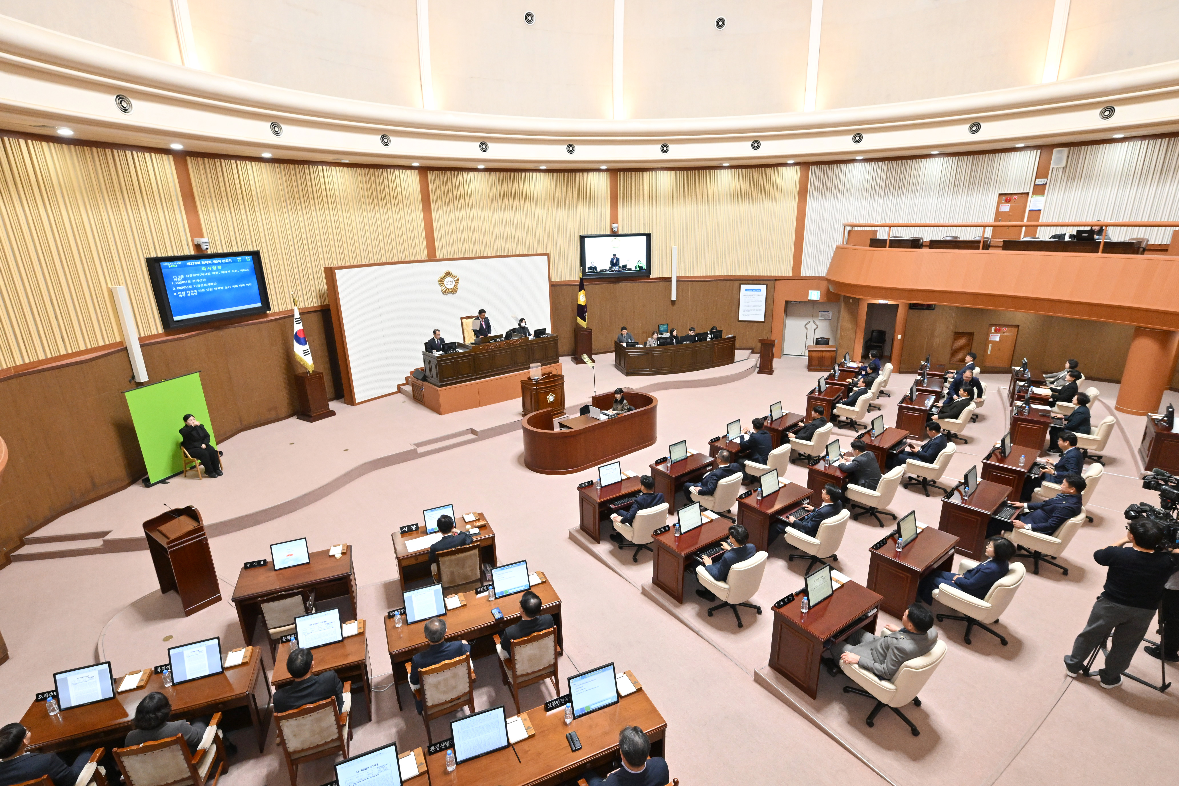 '제270회 진주시의회 제2차 정례회 3차 본회의' 게시글의 사진(2) 'DSC_4913.JPG'