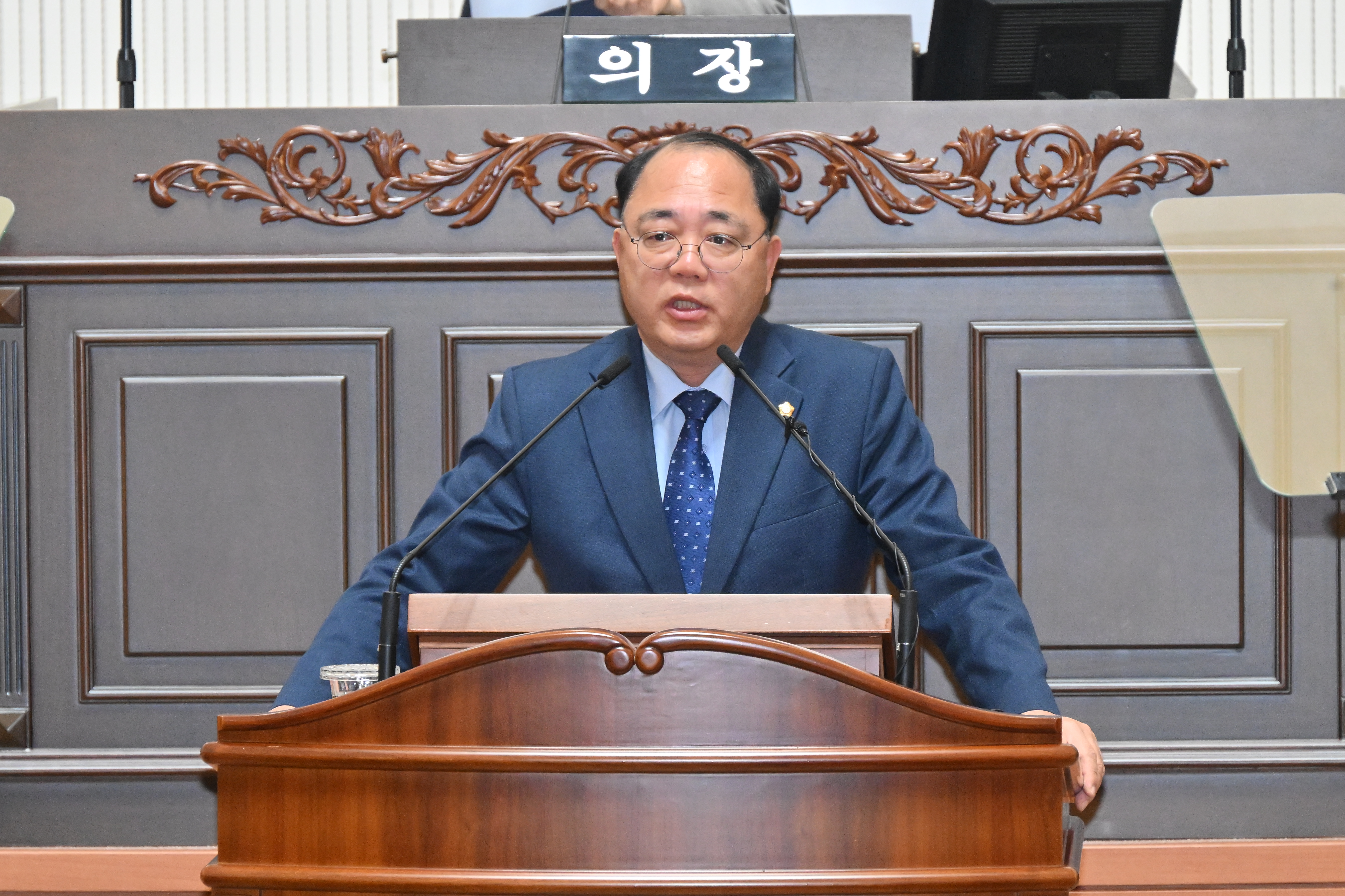 '제270회 제2차 정례회 제2차 본회의 (진주시 안락공원 설치 및 운영 조례안 표결(보류동의) )' 게시글의 사진(7) '진주시 안락공원 설치 및 운영 조례안 원안가결 이의 제기 이규섭의원(5).JPG'