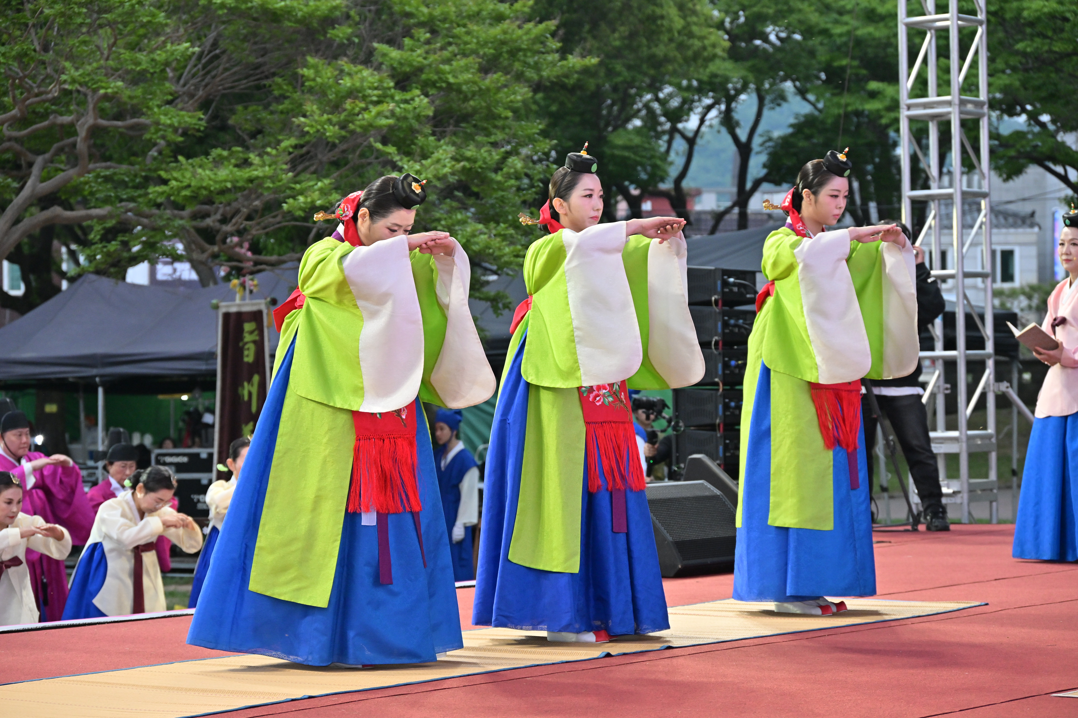 '제25회 진주논개제' 게시글의 사진(8) 'DSC_3827.JPG'