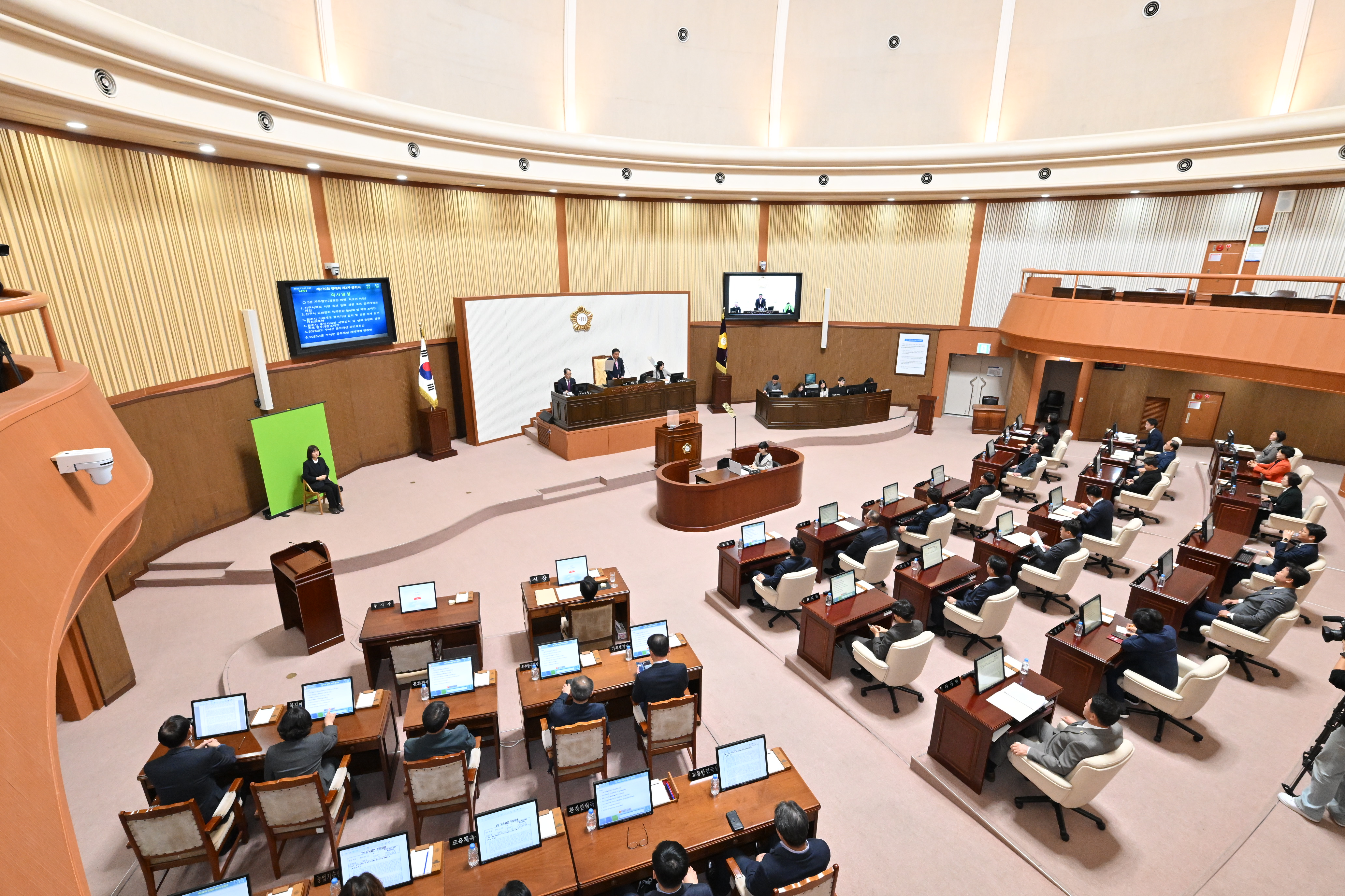 '제270회 제2차 정례회 제2차 본회의' 게시글의 사진(1) 'KakaoTalk_20251203_142737894_02.jpg'