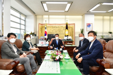 사단법인 한국예술문화단체총연합회 경상남도연합회 진주지회 임원진 방문