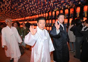 진주남강유등축제 초혼점등식