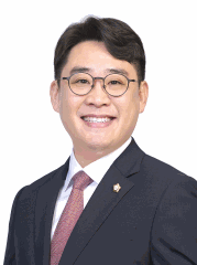 최민국